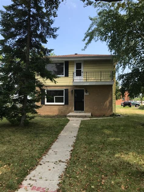58 Condos For Sale in Milwaukee, WI. Browse photos, see new properties, get open house info, and research neighborhoods on Trulia. 